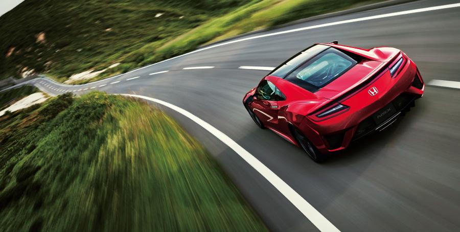  Honda NSX 2018 года  (JP) (фото 14 из 37)